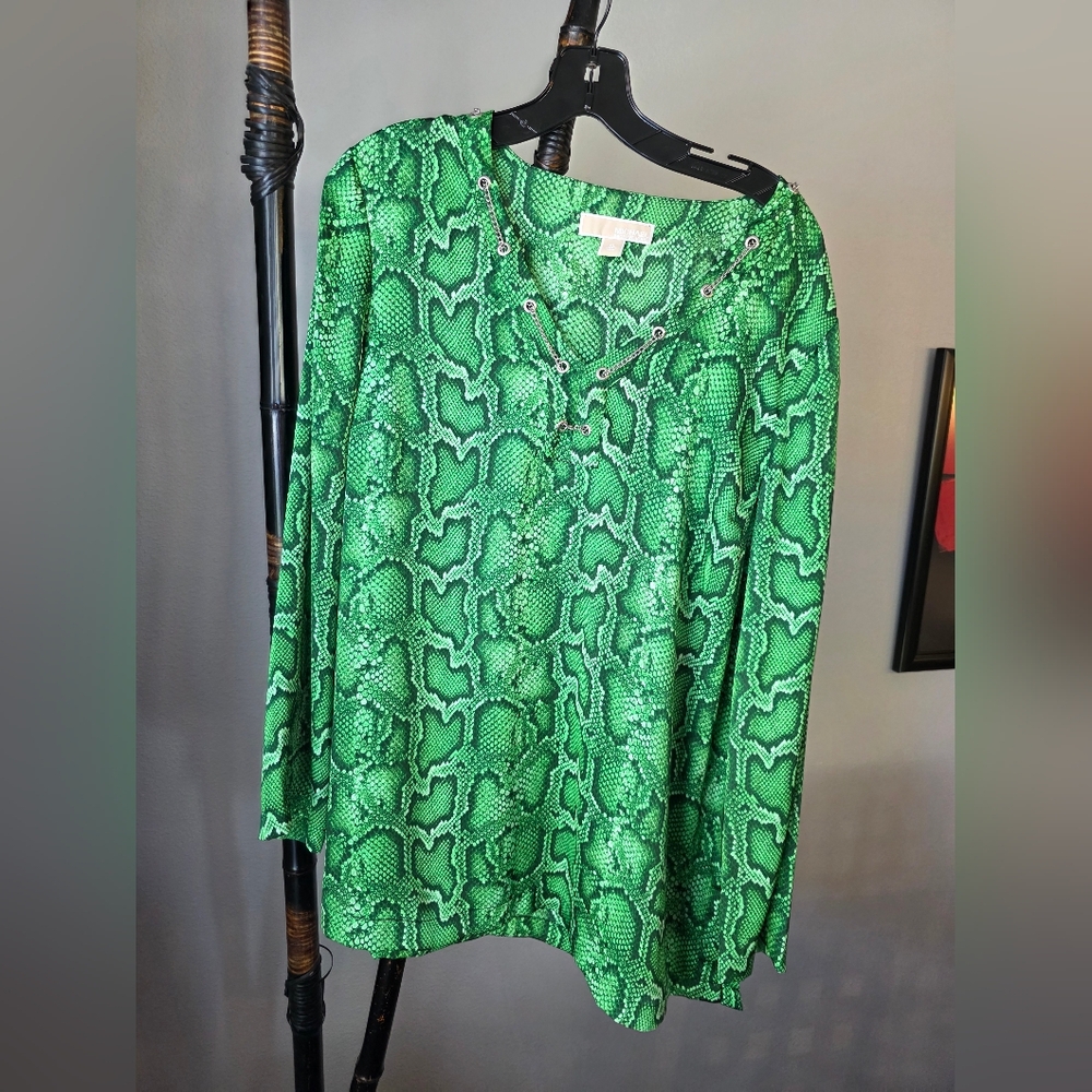NWOT Michael Kors Emerald Snake Print Blouse
